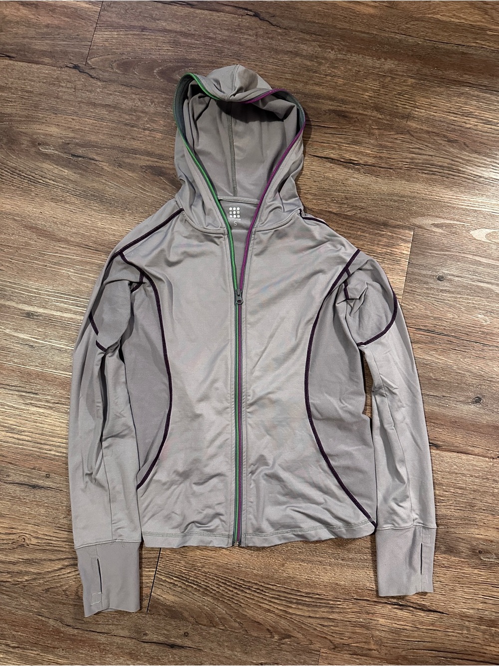 Title Nine Light Gray Hooded Zip Jacket with hood